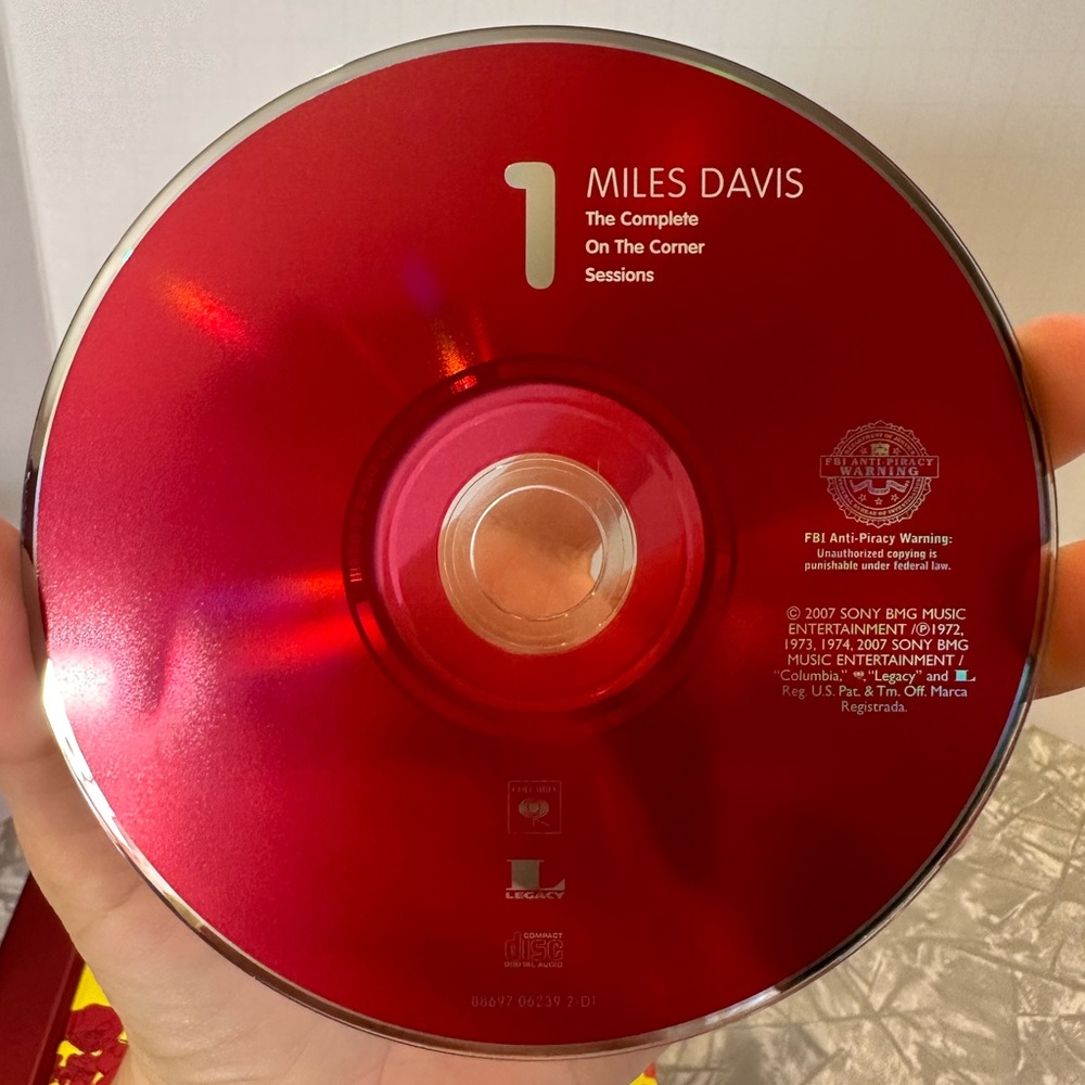 Miles Davis - The Complete On the Corner Sessions (2007) - Picture 16 of 17